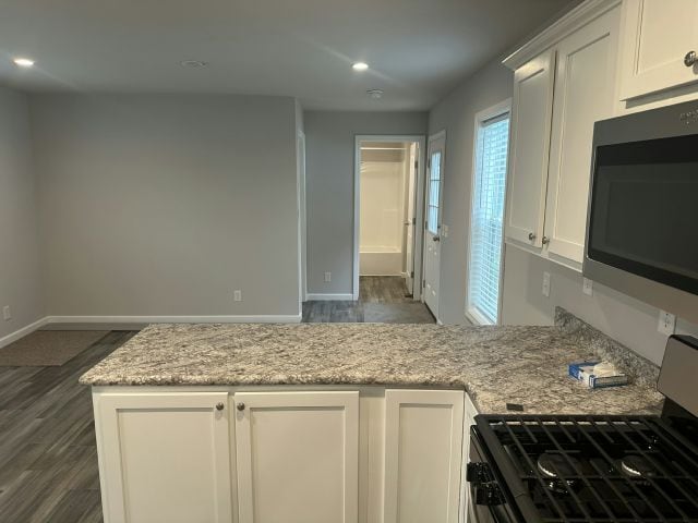 property at 123 Lynn Ln