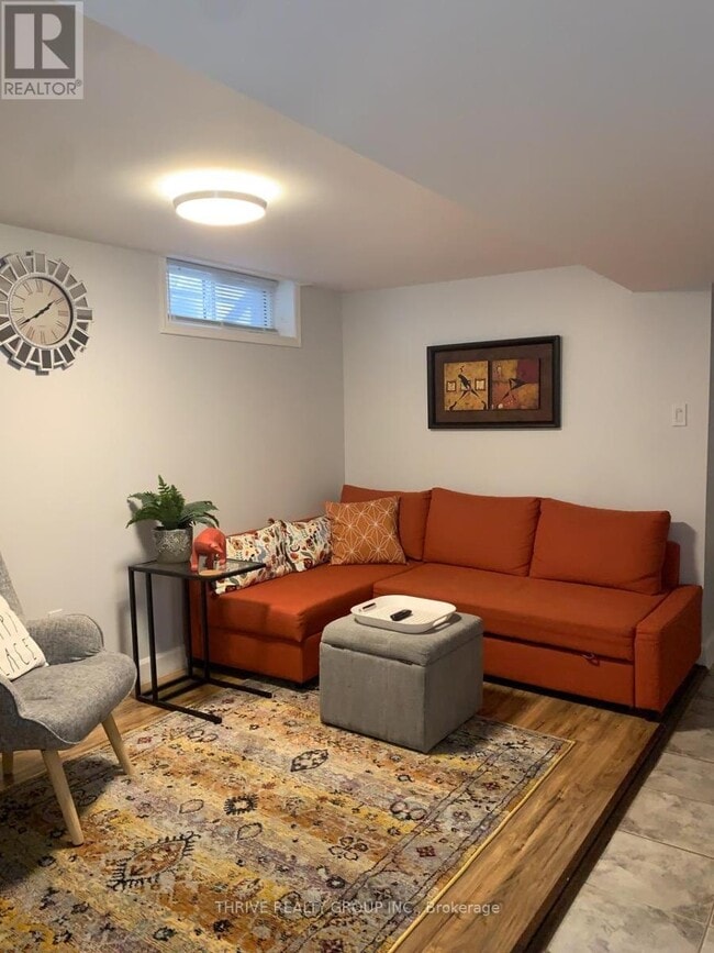 LOWER UNIT - 1279 DUNDAS St in London, ON - Building Photo - Building Photo
