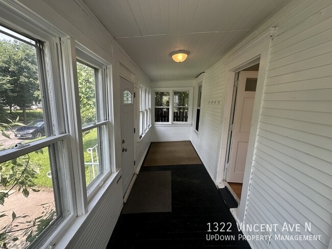 1322 N Vincent Ave in Minneapolis, MN - Building Photo - Building Photo