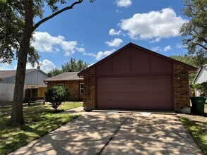 6906 Gettysburg Dr in Richmond, TX - Building Photo - Building Photo