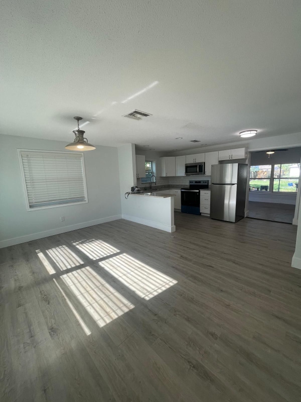 319 Bath St in Tarpon Springs, FL - Building Photo - Building Photo