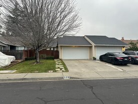 539 Purdue Dr in Vacaville, CA - Building Photo