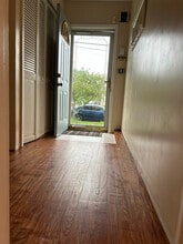 31 Commonwealth Ave in Merrick, NY - Building Photo - Building Photo