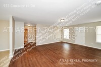 933 Chichester Dr photo'