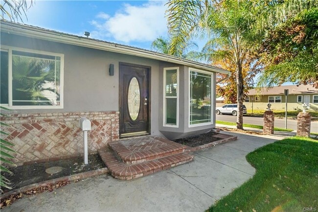 20554 Valerio St in Los Angeles, CA - Building Photo - Building Photo