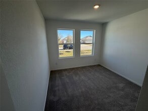 6327 Linden Leaf Dr in Park Row, TX - Building Photo - Building Photo