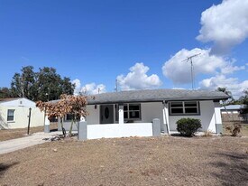 311 Wren Ave in Sebring, FL - Building Photo