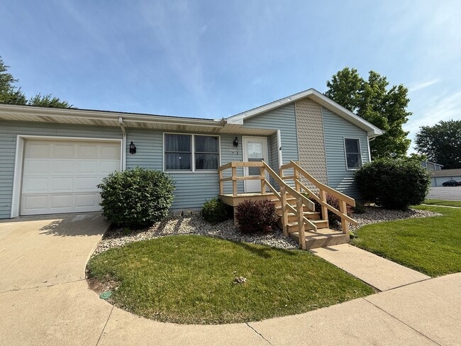 property at 800 E Arthur St