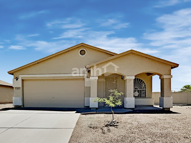 property at 5691 S Abbottsford Dr