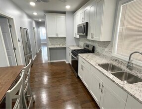 1836 S May St in Chicago, IL - Building Photo - Building Photo