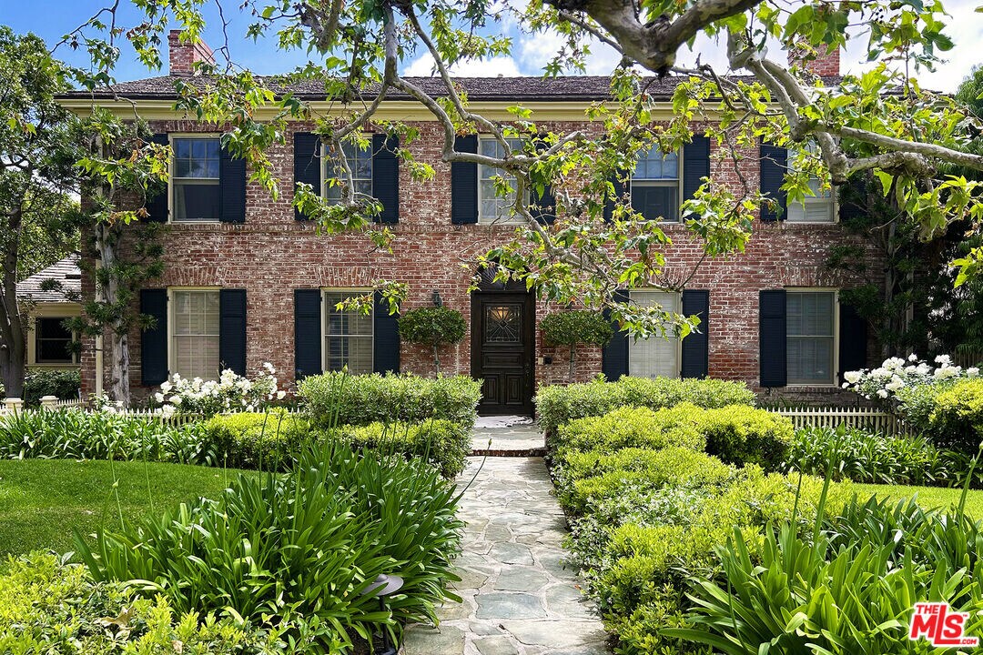 612 Alta Dr in Beverly Hills, CA - Building Photo