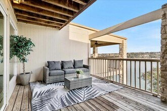18231 Lakepoint Cove in Lago Vista, TX - Building Photo - Building Photo