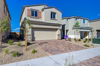 8484 W Agate Ave in Las Vegas, NV - Building Photo - Building Photo