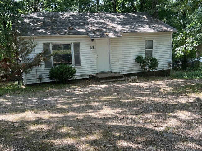 property at 305 Teehee Dr