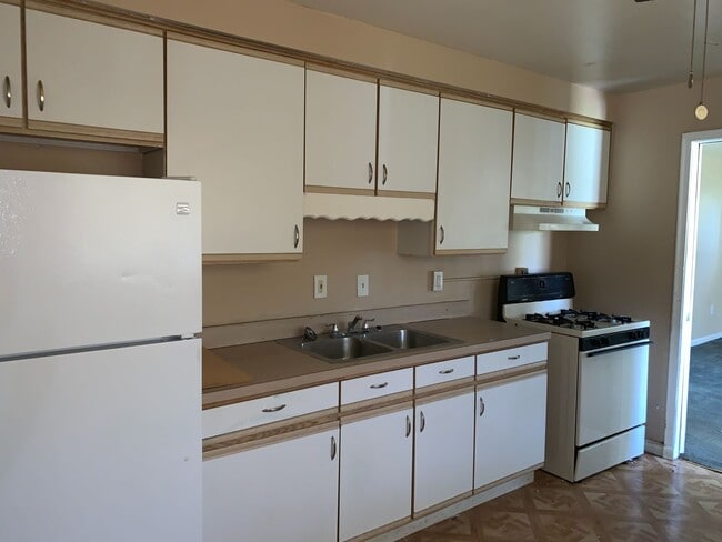 3924 Williams St in Inkster, MI - Building Photo - Building Photo