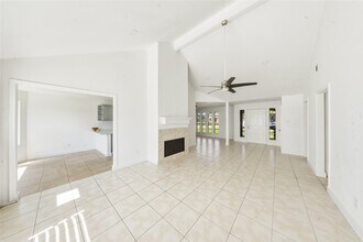 19519 Mallard Lake Ln in Houston, TX - Building Photo - Building Photo