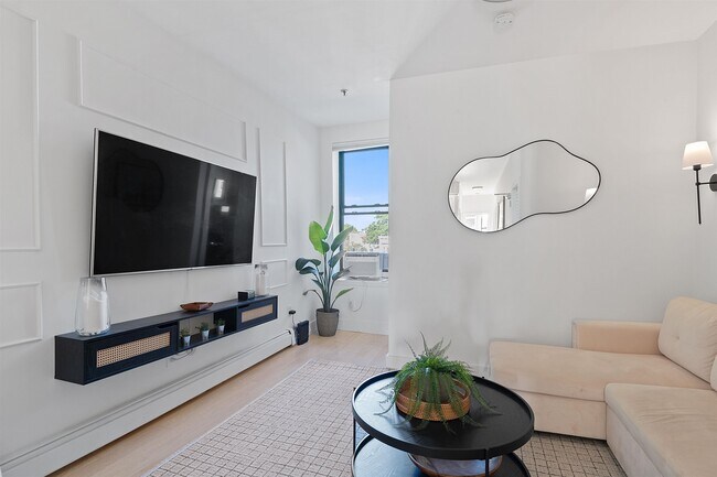 815 Park Ave in Hoboken, NJ - Building Photo - Building Photo