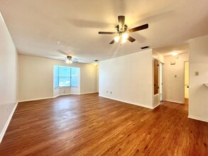 10800 Kiamichi Dr in Tyler, TX - Building Photo - Building Photo