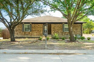308 Allenwood Dr in Princeton, TX - Building Photo