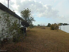 9012 E Mac Ct in La Belle, FL - Building Photo - Building Photo