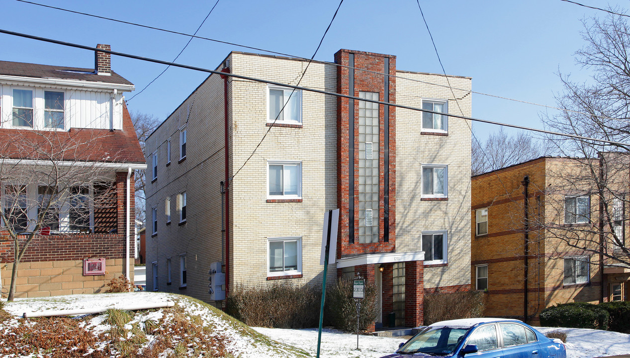 Bond Estate in Swissvale, PA - Building Photo