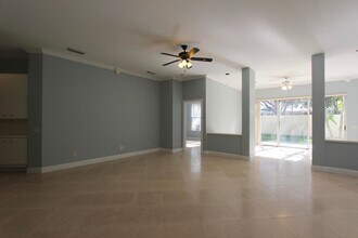 240 Sussex Cir in Jupiter, FL - Building Photo - Building Photo