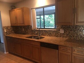 4135 Bay Laurel Way in Boca Raton, FL - Building Photo - Building Photo