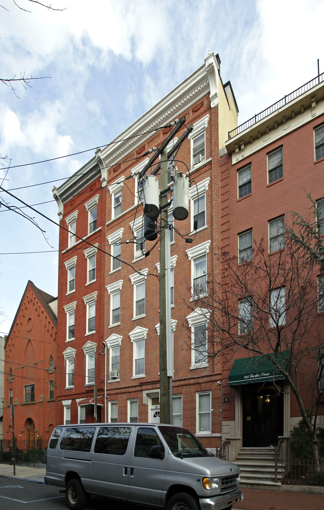 127 Garden St in Hoboken, NJ - Building Photo - Building Photo