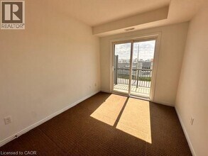 1688 Fischer-Hallman Rd in Kitchener, ON - Building Photo - Building Photo