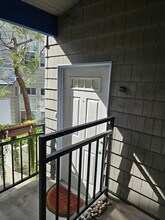 11829 Gateway Blvd, Unit # in Los Angeles, CA - Building Photo - Building Photo