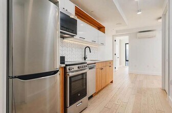 60 W 125th St in New York, NY - Building Photo - Building Photo