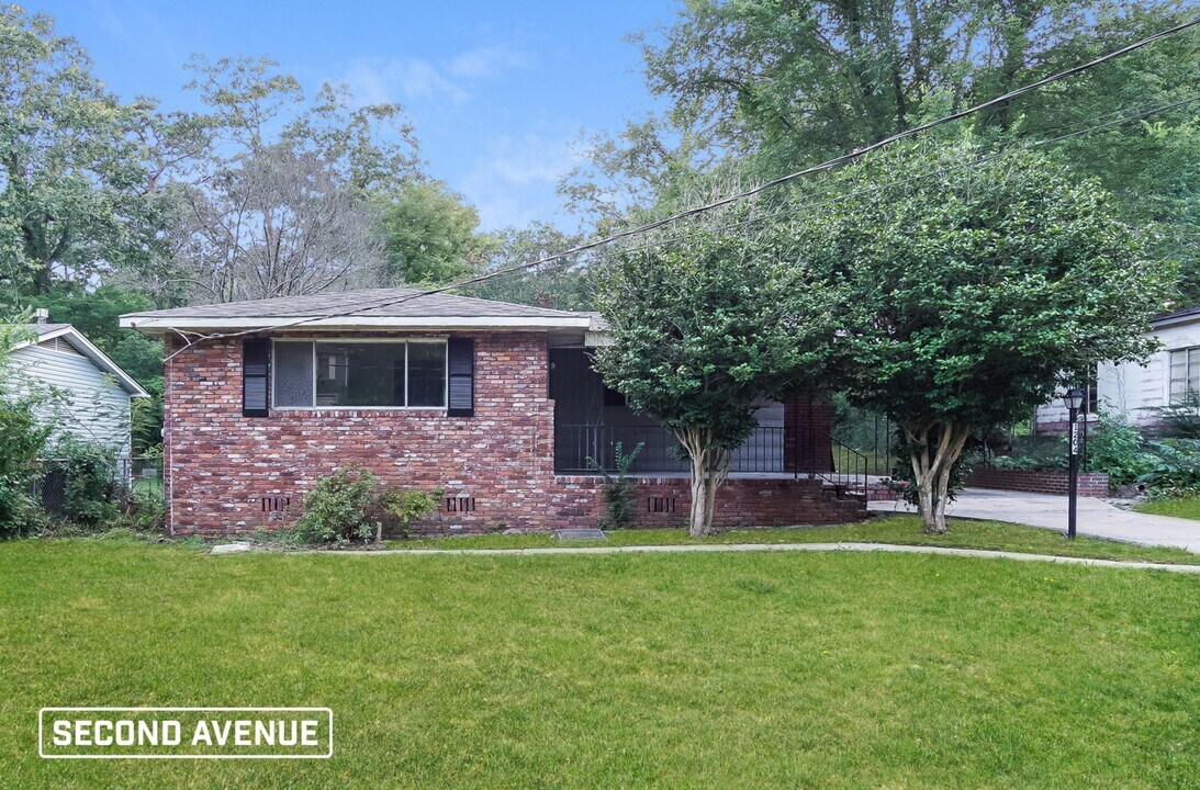 1204 Birchwood St in Birmingham, AL - Building Photo