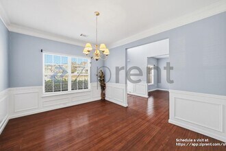 1305 Rockbass Rd in Suwanee, GA - Foto de edificio - Building Photo