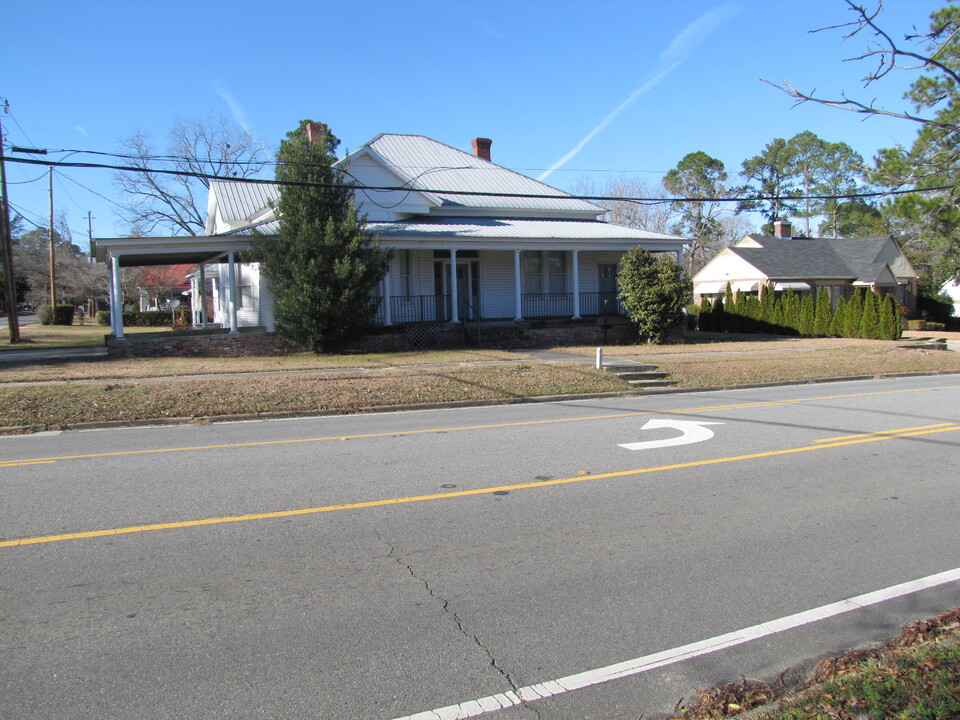 426 5th Ave in Eastman, GA - Building Photo