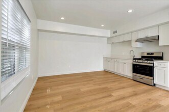 2205 Camden Ave in Los Angeles, CA - Building Photo - Building Photo