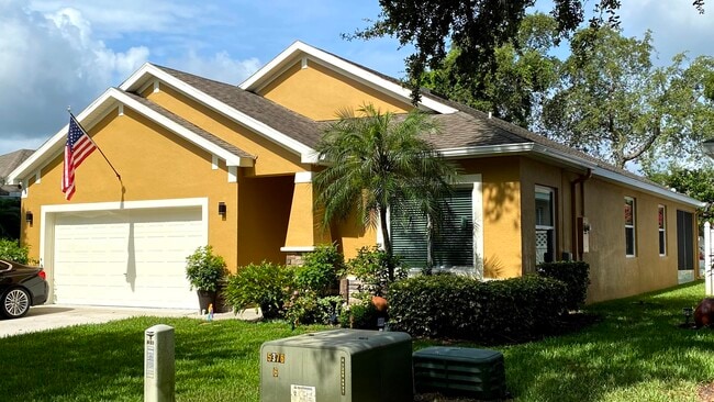 412 Waterside Cir in Titusville, FL - Building Photo - Building Photo