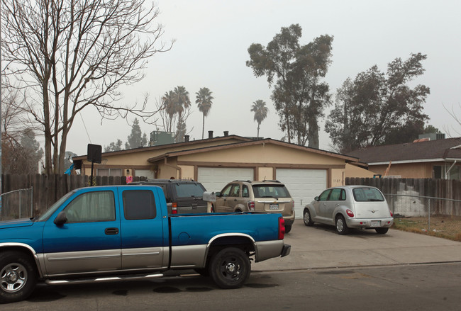 1125-1127 Sonora Ave in Modesto, CA - Building Photo - Building Photo