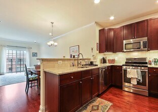 600 Commodore Court in Philadelphia, PA - Building Photo - Building Photo