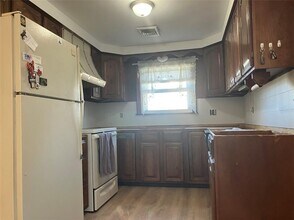 56 Partition St in Warwick, RI - Building Photo - Building Photo