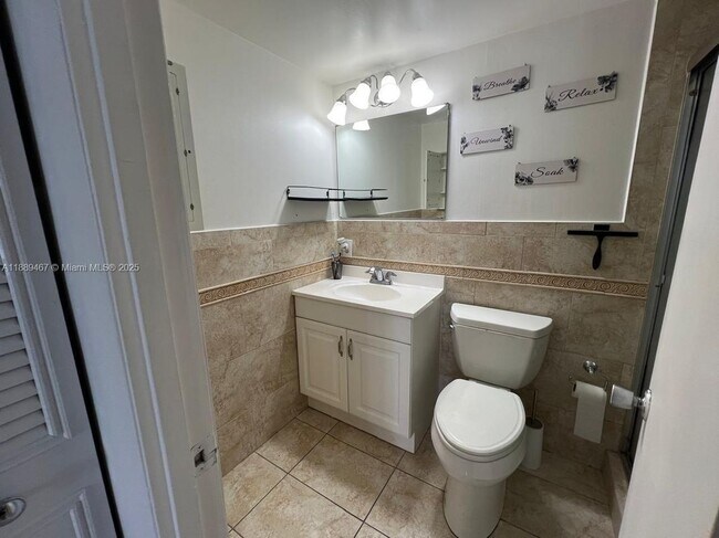 6801 Indian Creek Dr in Miami Beach, FL - Building Photo - Building Photo