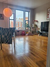 2511 W Augusta Blvd, Unit 2F in Chicago, IL - Building Photo - Building Photo