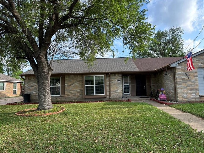 13919 Bonnercrest Dr in Houston, TX - Building Photo - Building Photo
