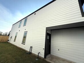 3224 Crown Gate Dr in Houston, TX - Building Photo - Building Photo