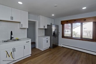 62 Jennings St in Chicopee, MA - Building Photo - Building Photo