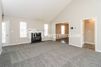 7331 Bramble Oak Dr in Douglasville, GA - Building Photo - Building Photo