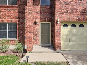8321 Cambria Dr in Austin, TX - Building Photo - Building Photo