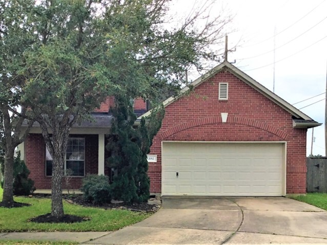 2012 Lazy Hollow Ct in Pearland, TX - Building Photo