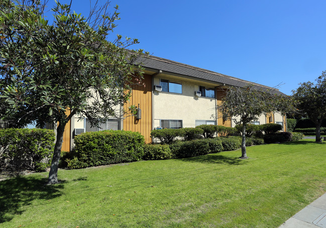 Garden Bay Apartments in Garden Grove, CA - Foto de edificio - Building Photo