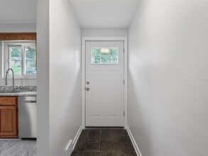 1423 Lakeside Dr in Allison Park, PA - Building Photo - Building Photo