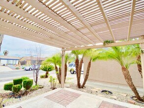 10216 Empress Ave in San Diego, CA - Foto de edificio - Building Photo